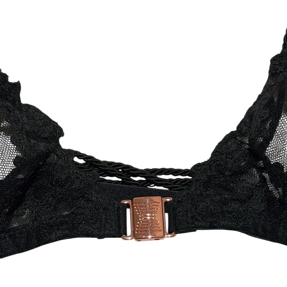 Savage X Fenty BAROQUE BONDAGE FRONT-CLOSURE BRALETTE Black lace goth sz Medium - Picture 6 of 12
